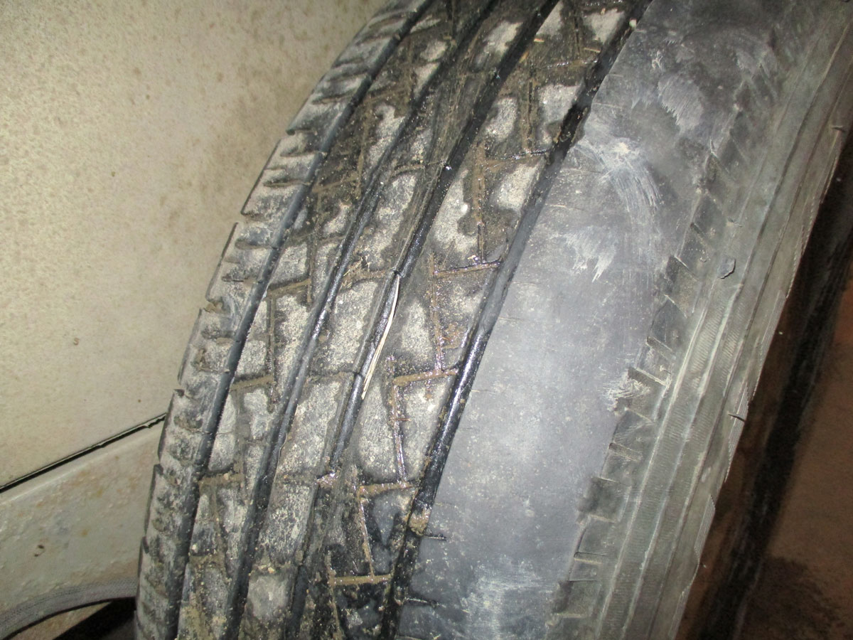 what causes trailer tires to wear on the inside? 2